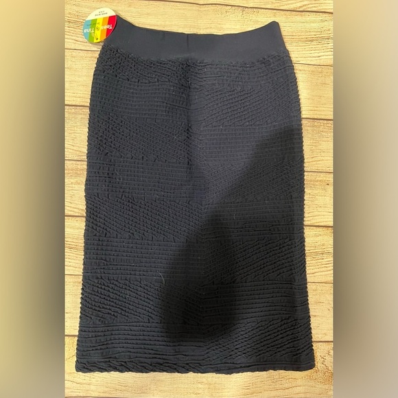 Tees by Tina Dresses & Skirts - NWT Tees by Tina one-size-fits-most Blue skirt made in the USA